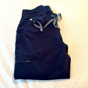 Zamora Figs Joggers Women’s petite- L